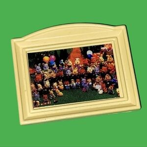 Vtg Sylvanian Families wall art ✦ Calico critters celebration picture accessory